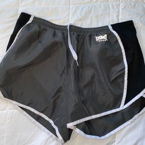 Everlast, grey shorts, L
